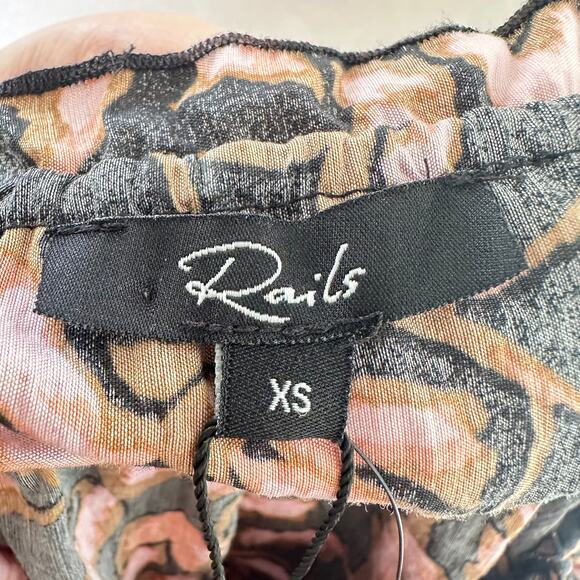 Rails NWT Kamila Jasmine Black Floral Keyhole Blouse XS Lyocell - Picture 8 of 11